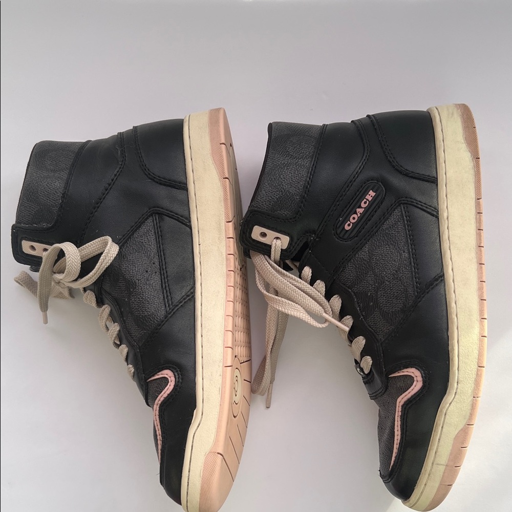 Coach Black and‎ Pink Leather Hi Top Sneakers Size 8B
CD304 - Picture 6 of 14